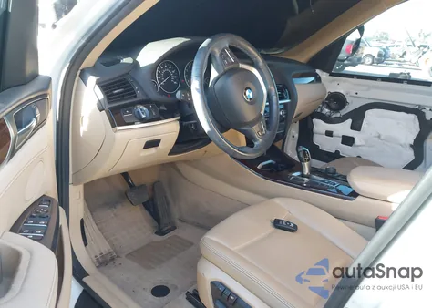 2016 BMW X3 xDrive28I z USA, uszkodzony, nr VIN 5UXWX9C50G0D72287